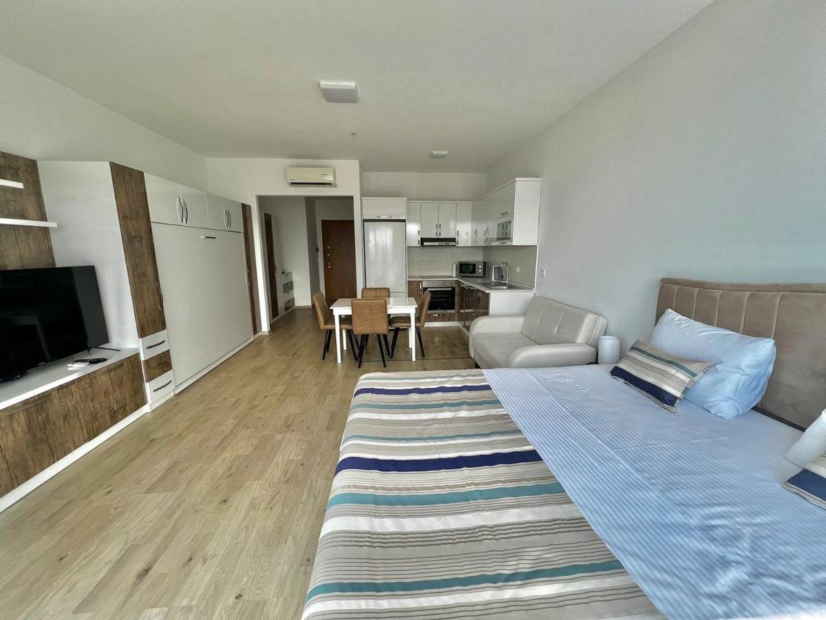 Apartments With Sea And Mountain Views, Portа Batumi Tower Eksteriør billede