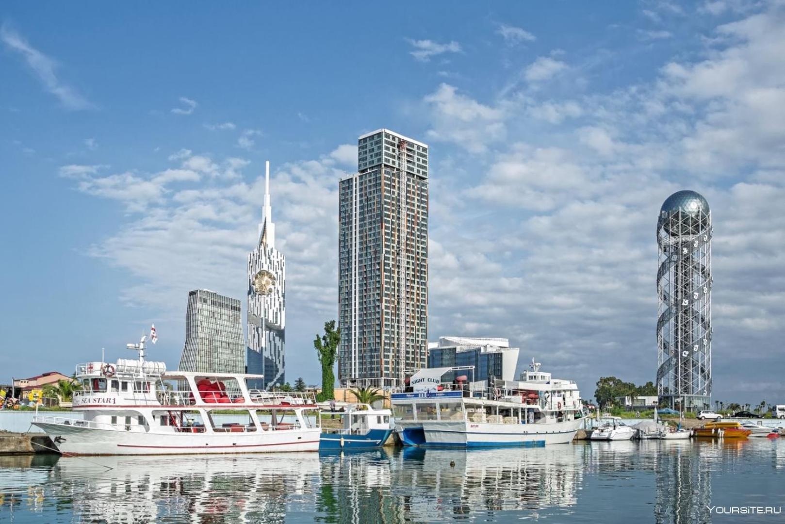 Apartments With Sea And Mountain Views, Portа Batumi Tower Eksteriør billede