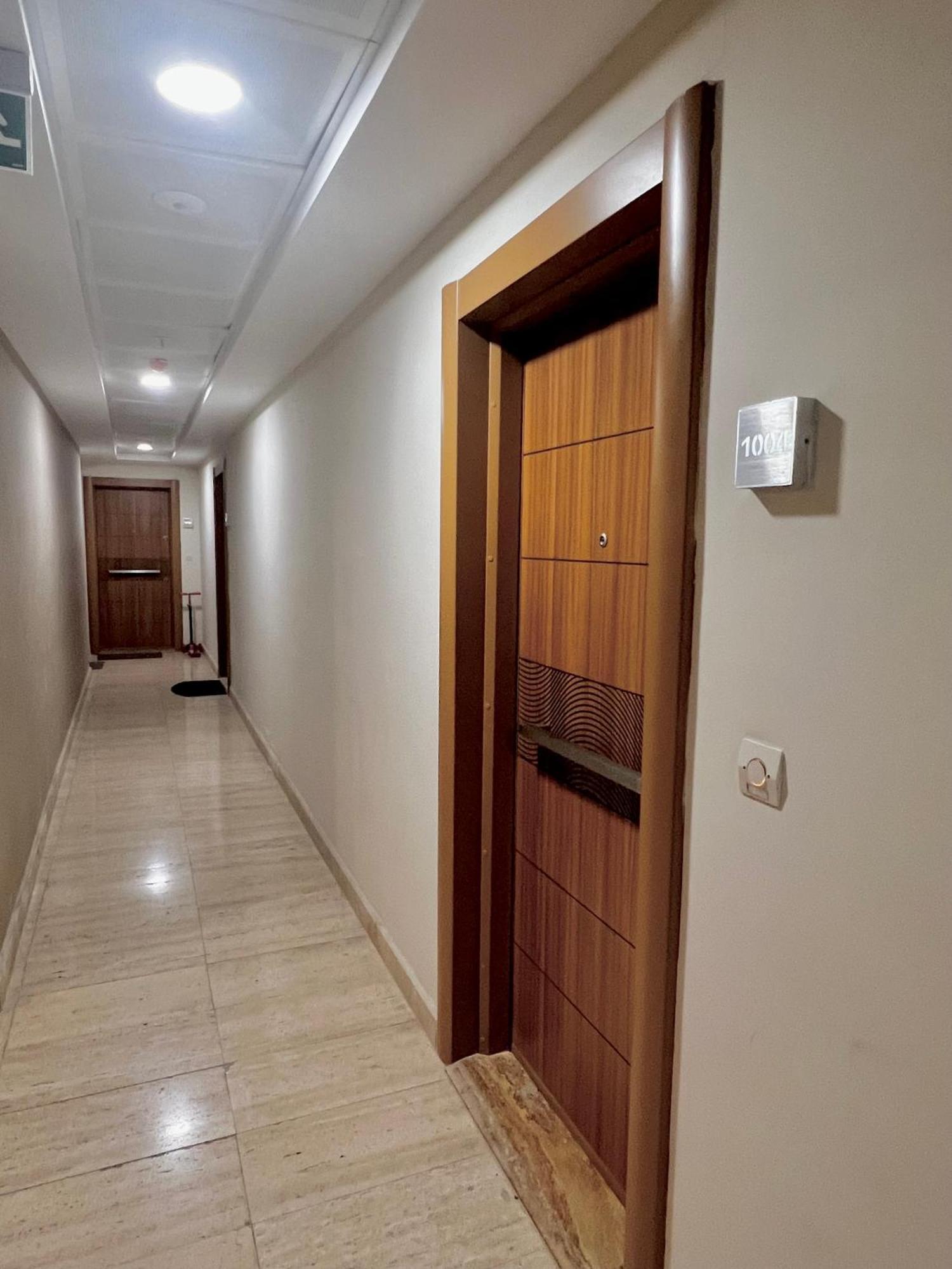 Apartments With Sea And Mountain Views, Portа Batumi Tower Eksteriør billede