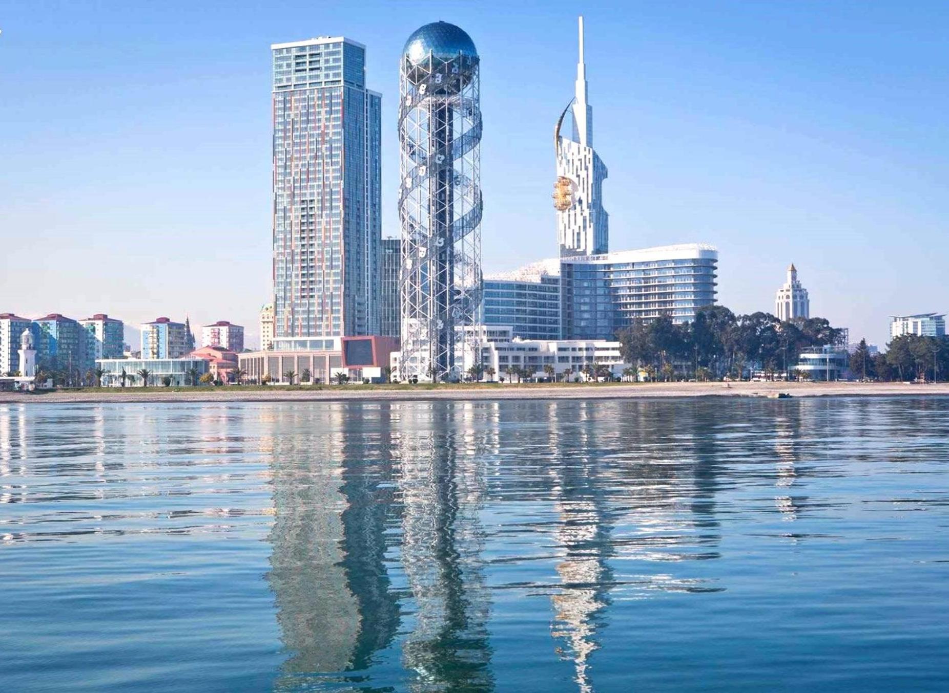 Apartments With Sea And Mountain Views, Portа Batumi Tower Eksteriør billede